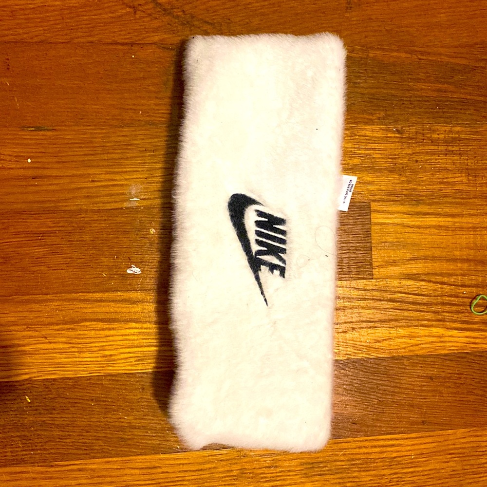 Fuzzy winter head band from Nike
